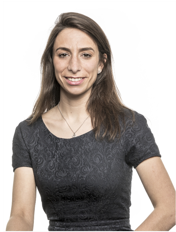 Clara Ferrari AUGUST DEBOUZY
